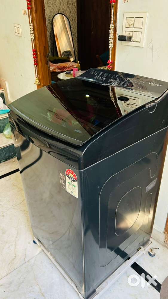 Whirlpool 9kg fully Automatic washing machine (Only 1 year Old)