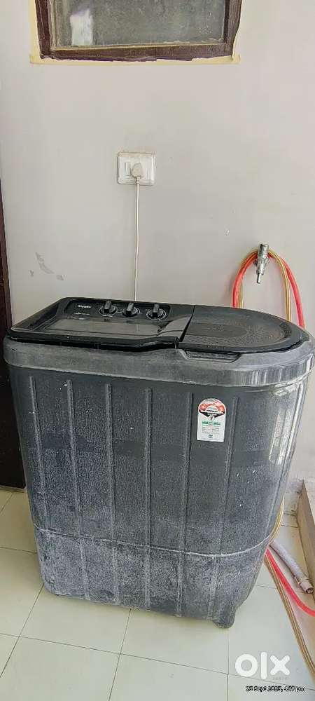 Whirlpool semi automatic 6kg 5star washing machine only 2yr old.