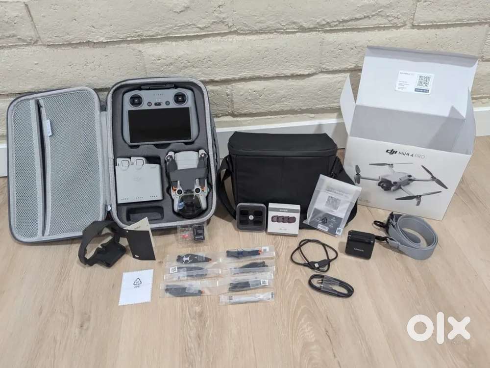 DJI MINI 4 PRO DRONE COMPLETE W EXTRAS CASE, FILTERS, SD CARDS, ETC