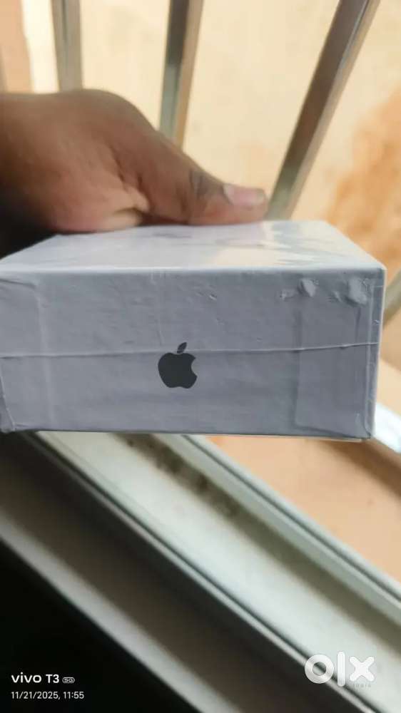apple ear buds brand new seal pack