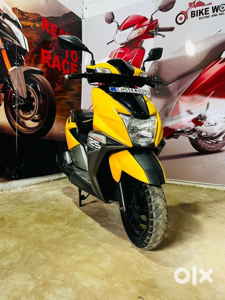 TVS Ntorq125-2018 BS4 engine certified scooter