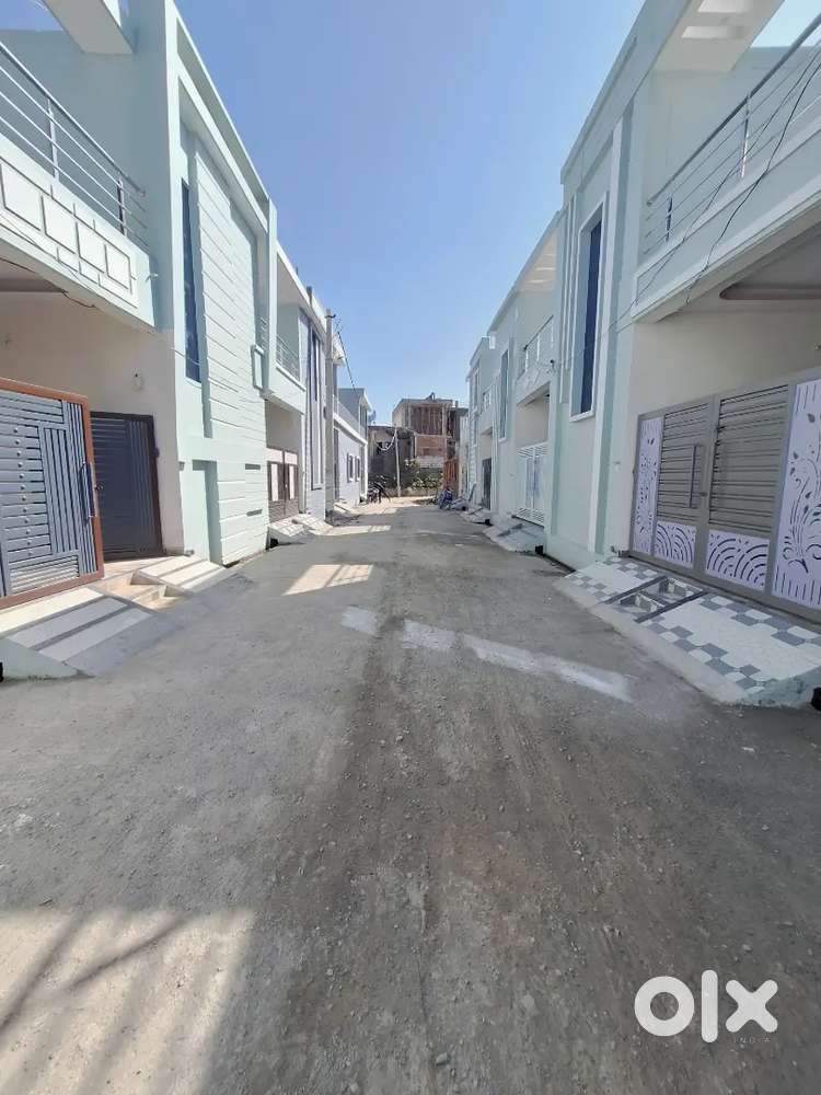 Ready to move 3bhk house