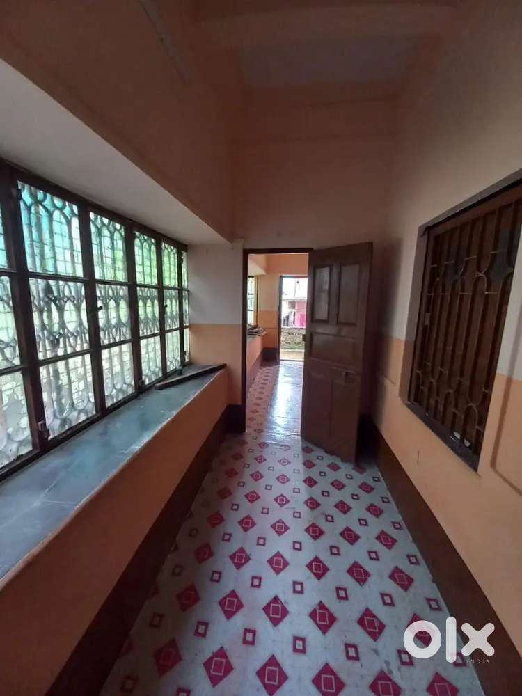 Looking for Rent on office / service centre.