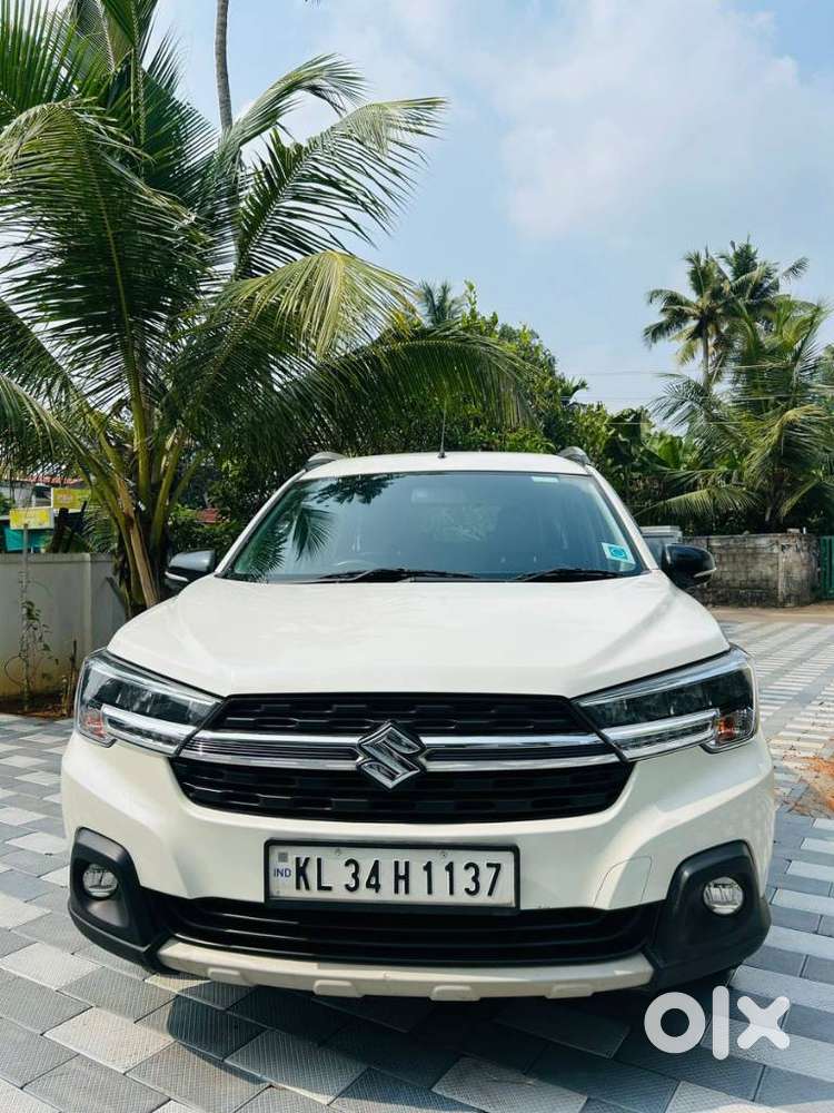 Maruti Suzuki XL6 1.5 Zeta AT, 2022, Petrol