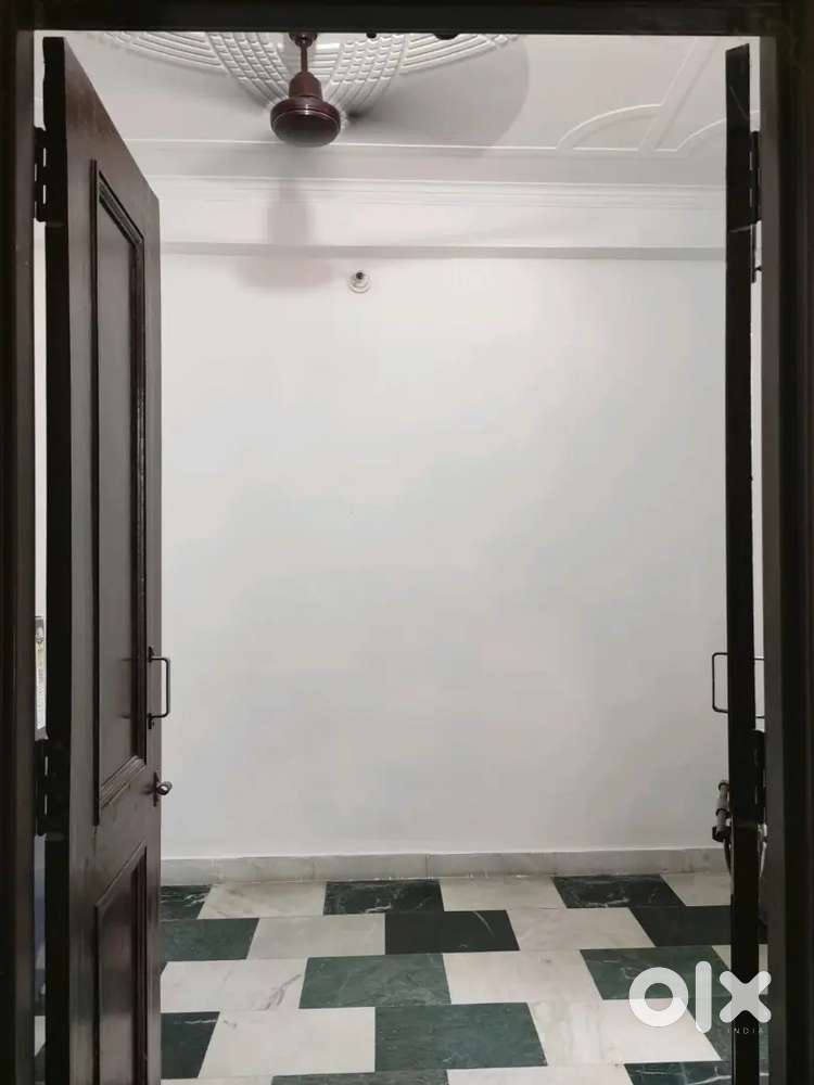 Fully furnished 2 bhk in Jharsa sector 39 near unitech cyber park