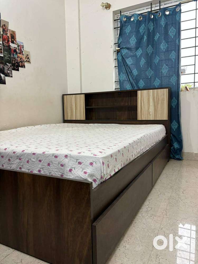 Queen sized Bed with Storage and Drawers (Only Bed, Not Mattress)