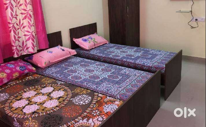 GIRLS PG / WORKING WOMEN PG