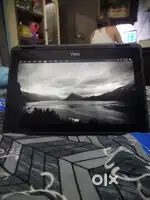 Dell ka 2-in-1 Touchscreen Laptop (8GB RAM) - Mast Condition!