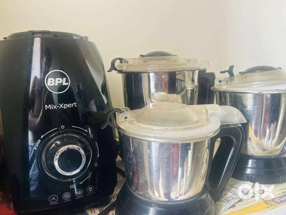 Bpl  750 watts mixer grinder
