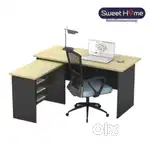 4.5x2 table with side unit