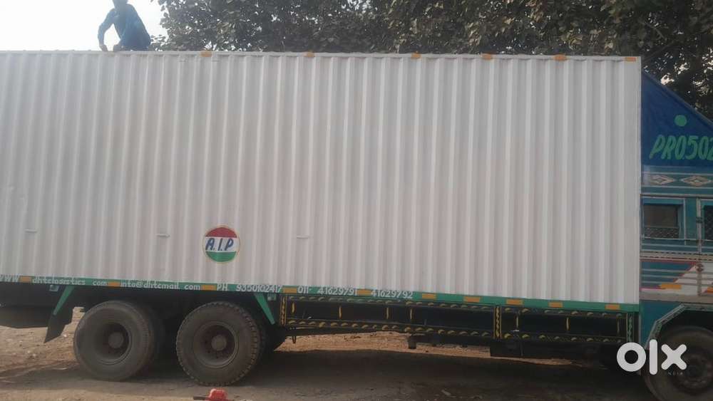 32ft New Eicher Mxl truck 15/ 18mt