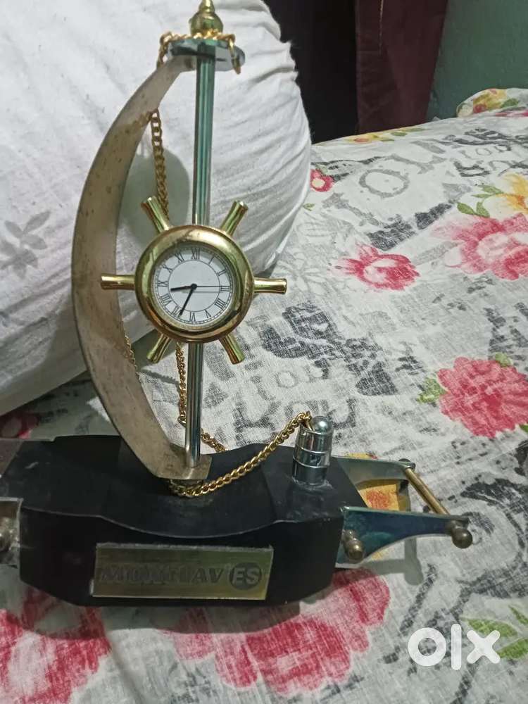 Showpiece watch