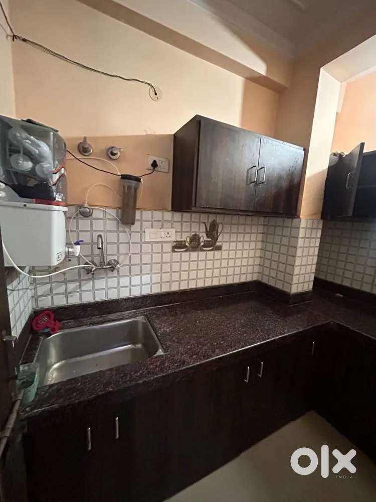 2 BHK SEMI FURNISHED ON RENT