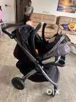 Stroller Chicco Bravo Travel System with Car Seat