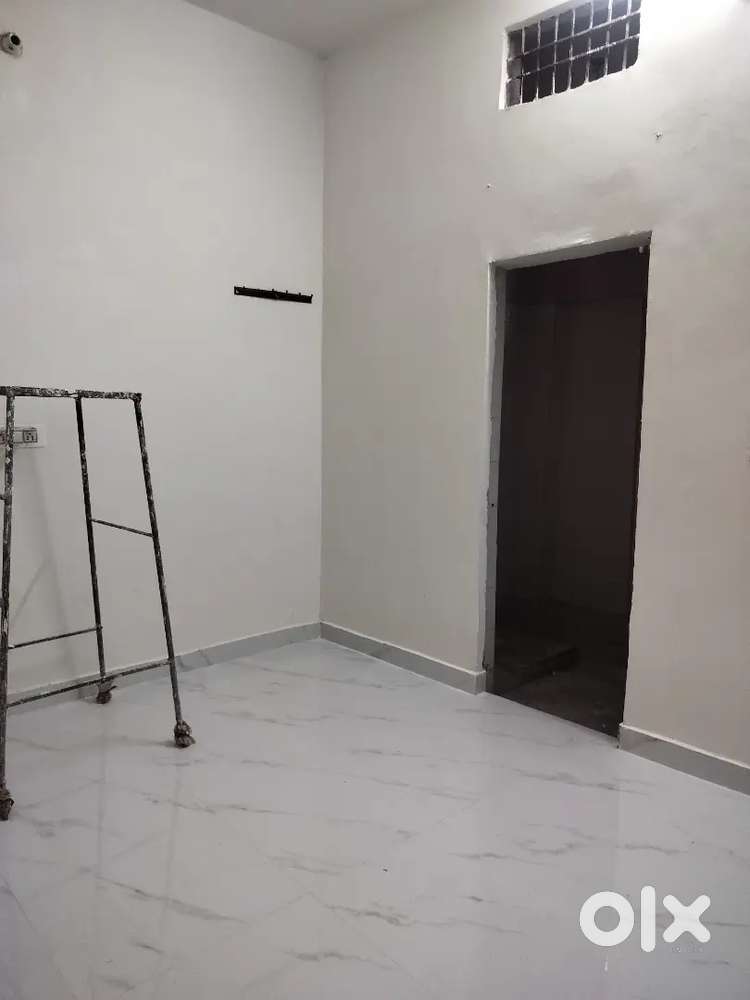 Near transport Nagar metro station distance 700 m, room badalikhera