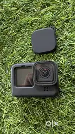 GoPro 10–Full vlogging accesories 5K Action CameraExcellent Condition