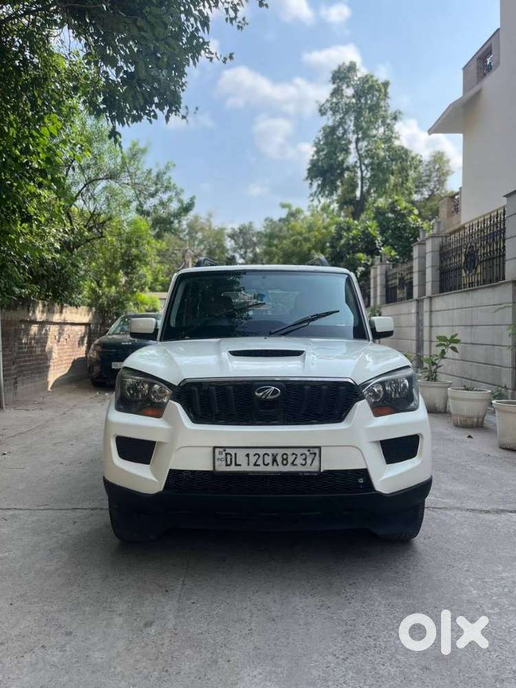 Mahindra Scorpio S4, 2016, Diesel