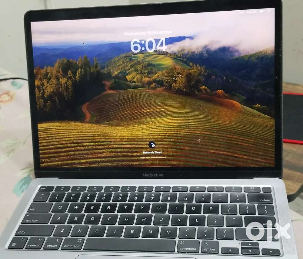 Rare 16GB RAM MacBook Air M1 2022,Mint Condition,Price Negotiable