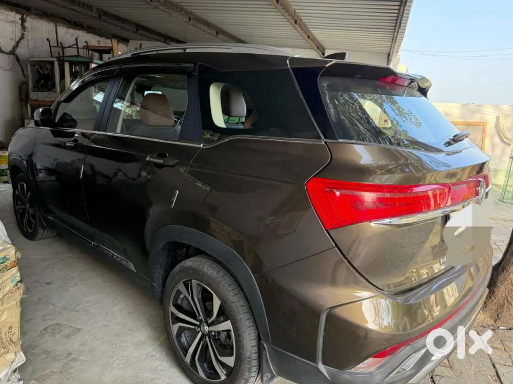 MG Hector Plus 2023 Petrol Good Condition
