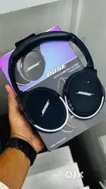 Bose Headphones (Seal-Packed)