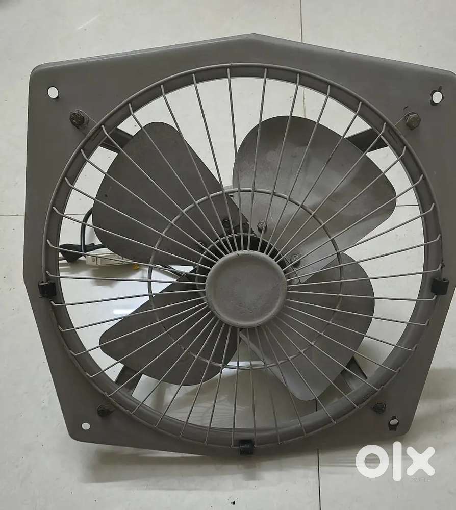 Shelling fan 48 Crompton +Excase fan Crompton Both are good condition