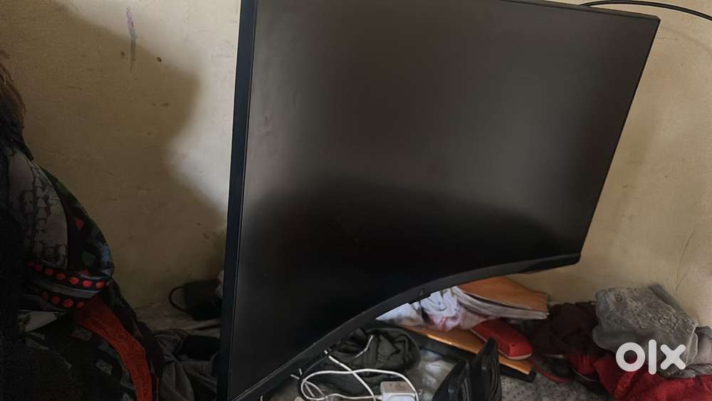 Samsang  ofyssey beo G7 32 inch