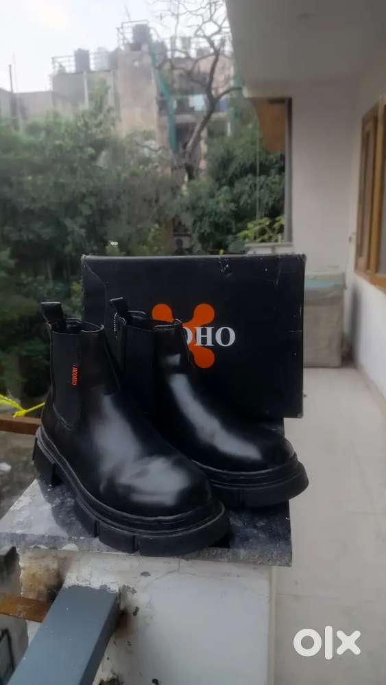 IKOHO CHELSEA BOOTS