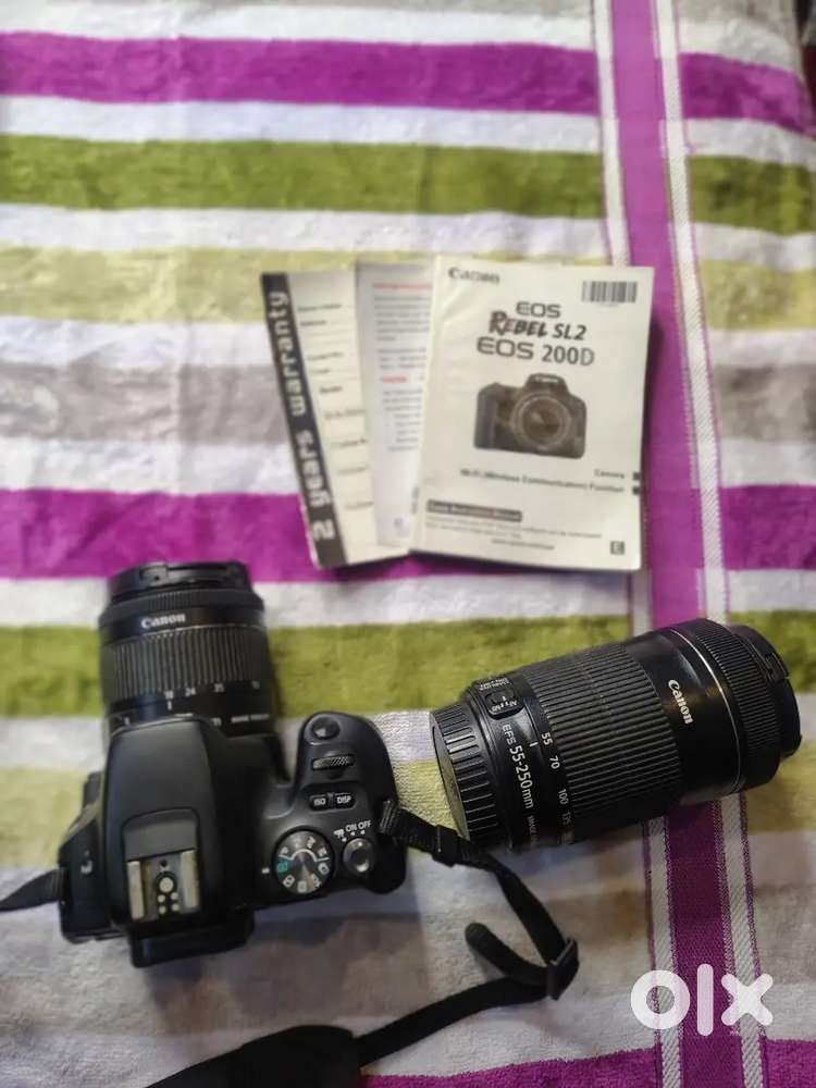 Canon EOS 200D BODY WITH ALL ACCESSORIES