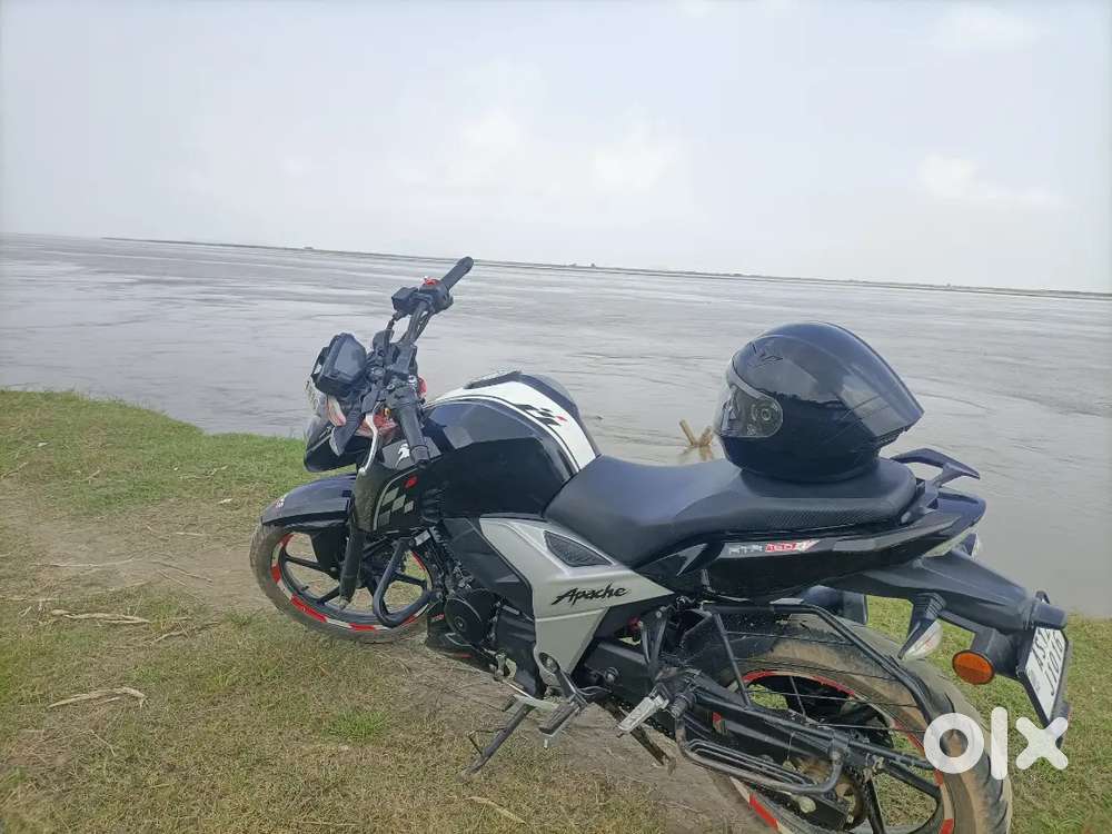 Apache RTR 160 4v