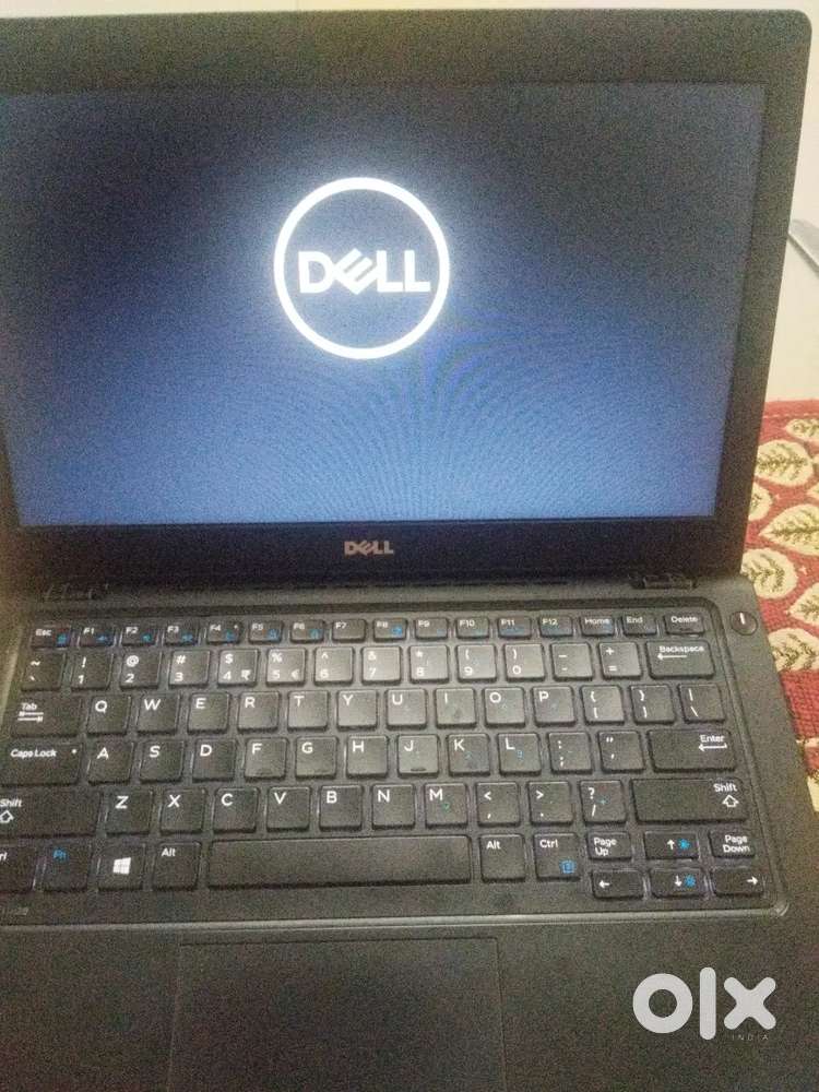 Laptop 13 Dell  5280 i5 7thG 16 GB Ram 256 Gb SSD mint condition