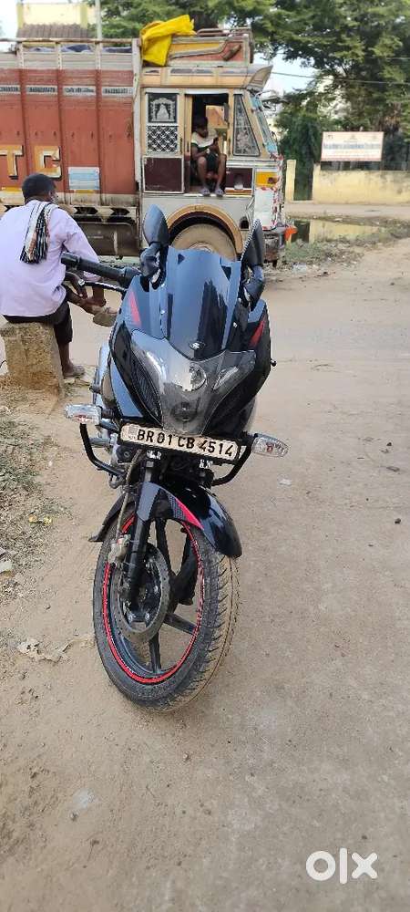 Well maintained pulsar 220