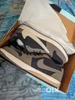Nike Travis scott