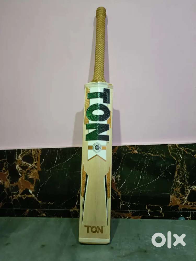 English Willow bat ton brand