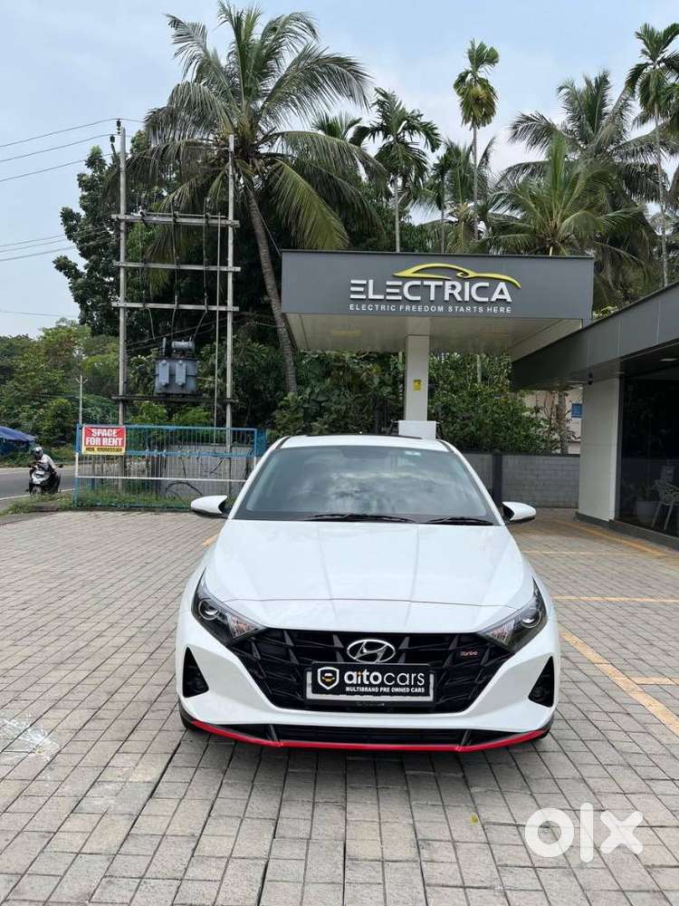 Hyundai i20 Asta Option, 2022, Petrol