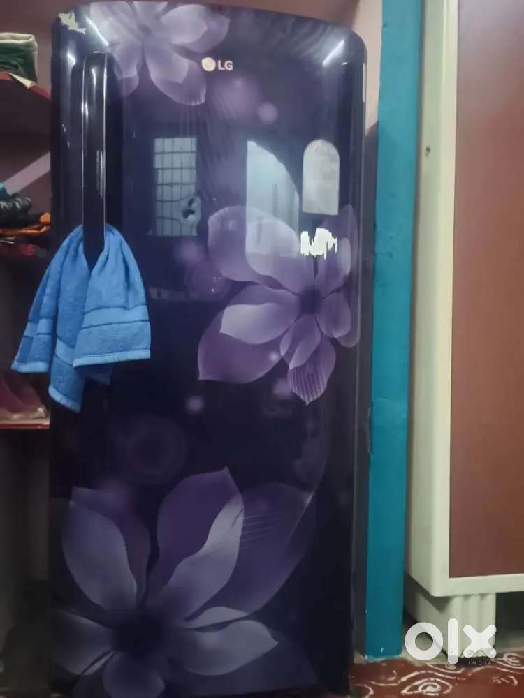 Fridge, washing machine small to big size ..only cash accepted