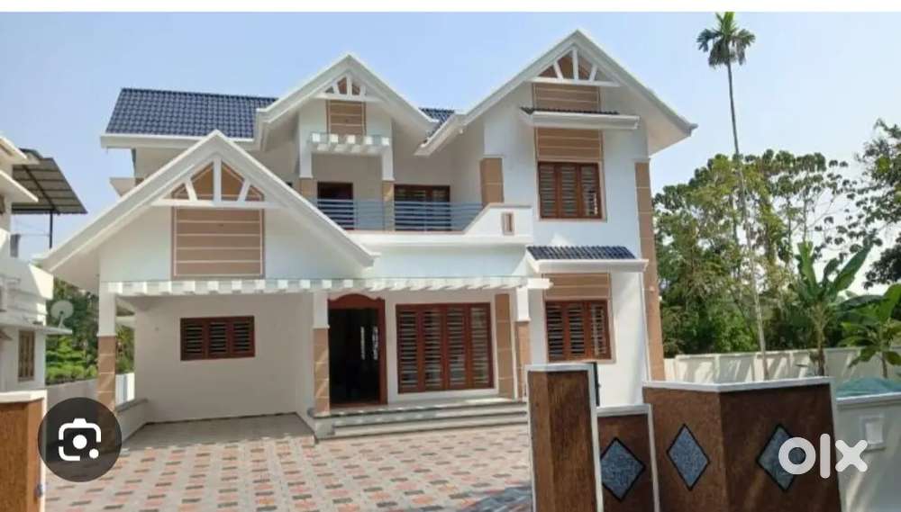 10 Cent 4 BHK 85 lakh Manarkdu Near