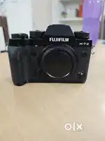 Fujifilm XT2 with original battery grip