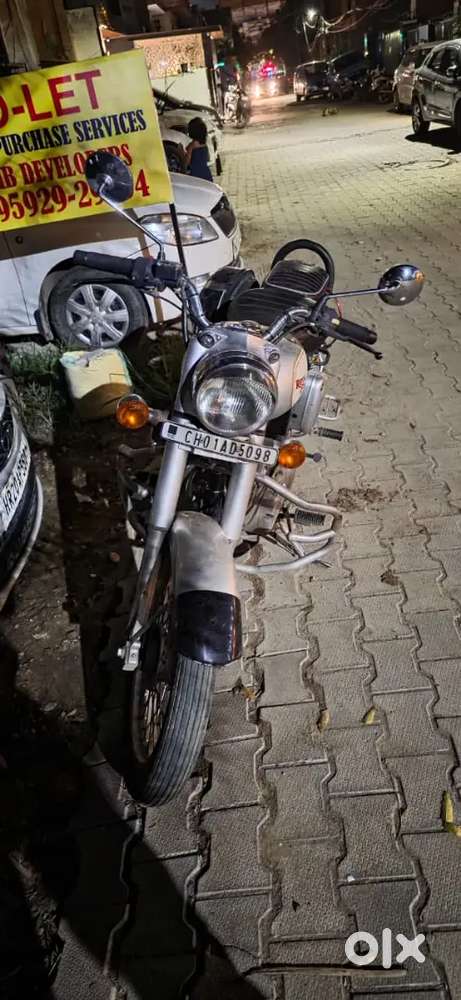 Royal Enfield bullet classic