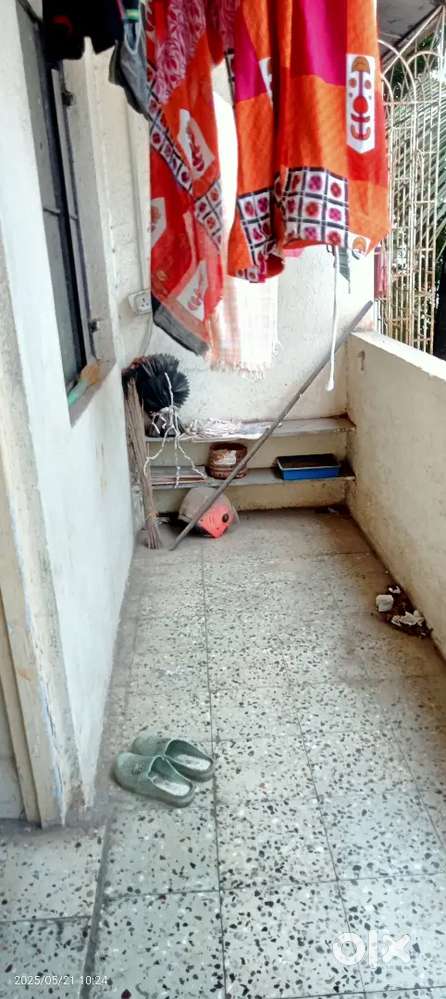 Arjent Recament female