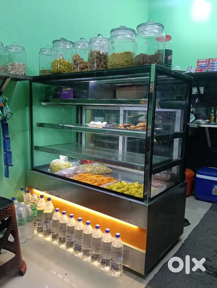 Bakery counter