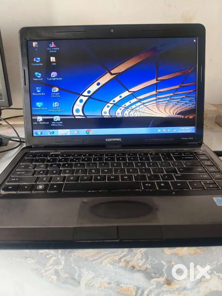 Compaq laptop  good batry backup 4 gb ram 250 gb HARDISK