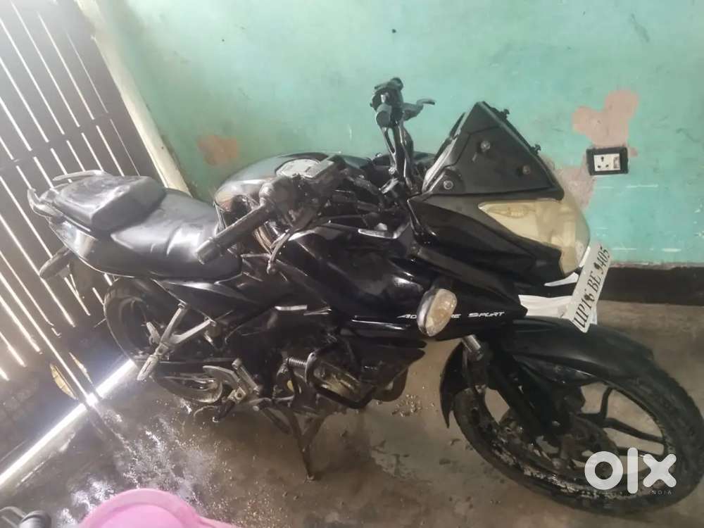 Pulsar AS 150 Black Colour