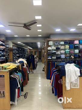 Shop sales person