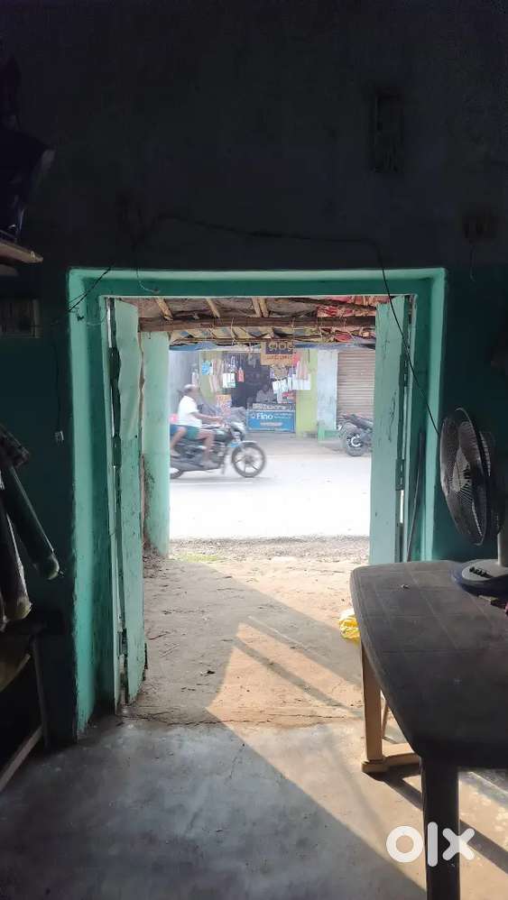 Prime area,Commercial Shop for sell at kannapuram low price