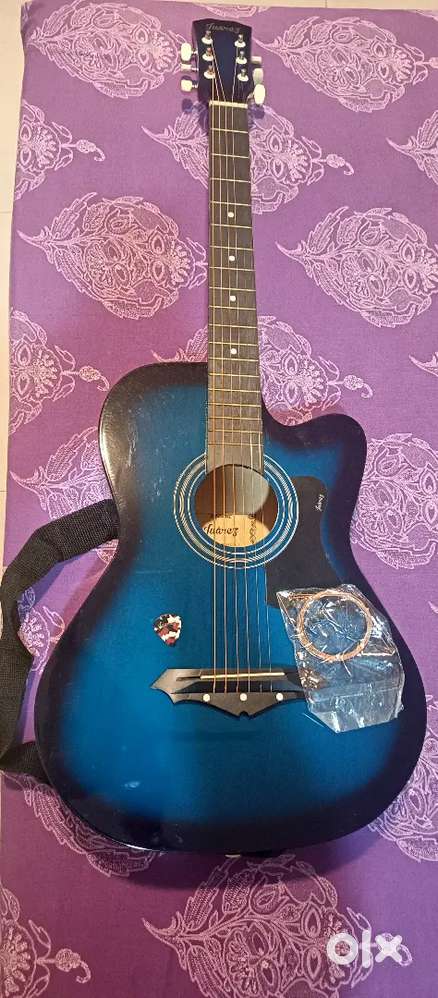 Acoustic guitar for sale