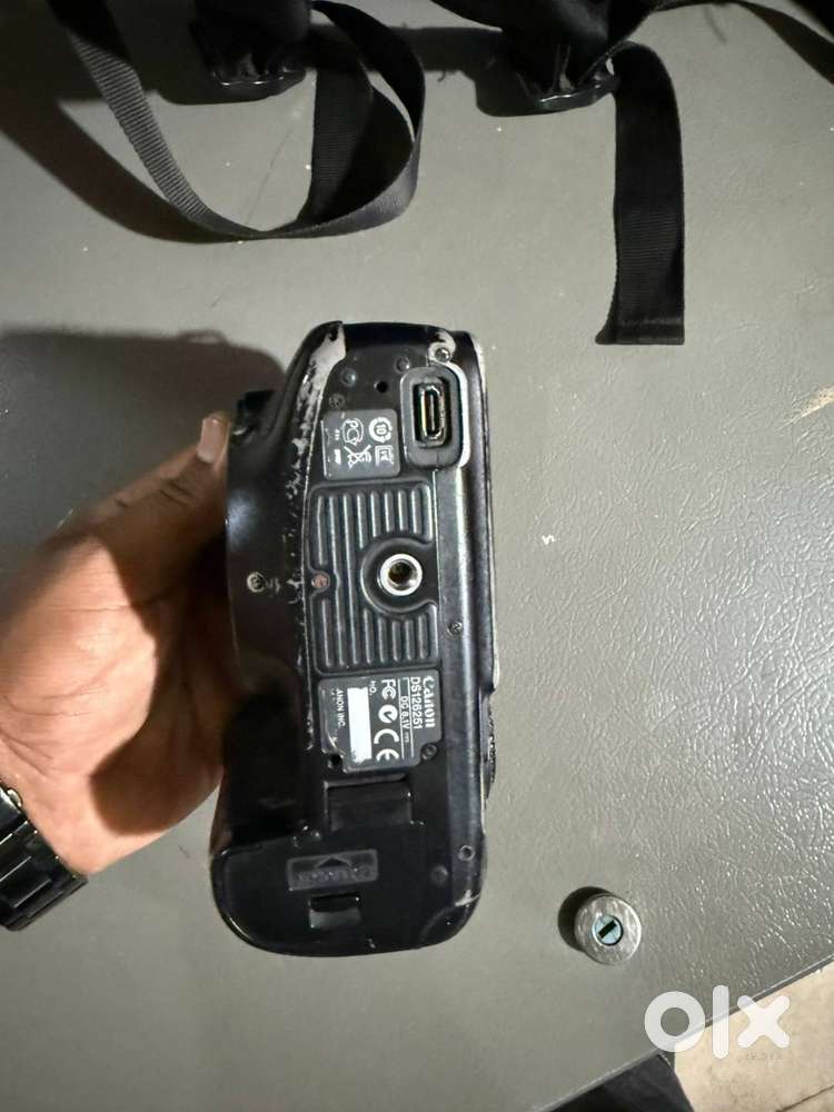 Canon EOS 700D