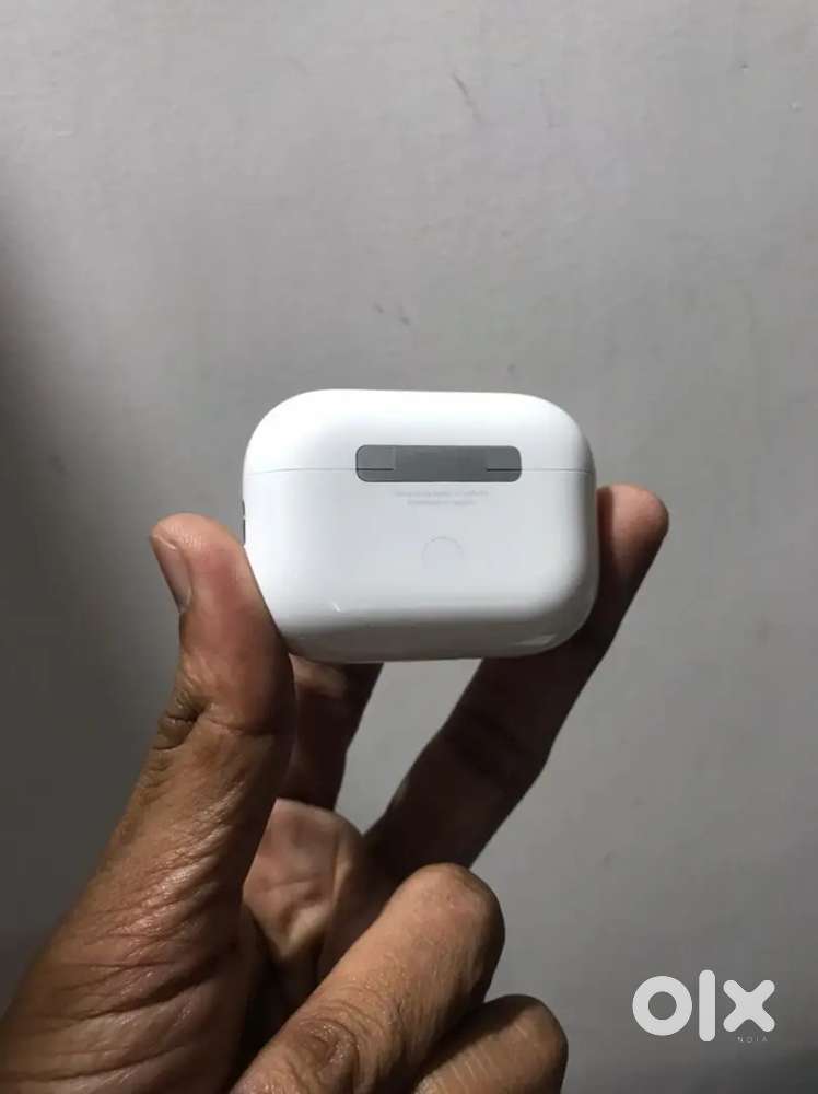 Apple airpod pro 2nd gen type c only charging case in warranty 6500
