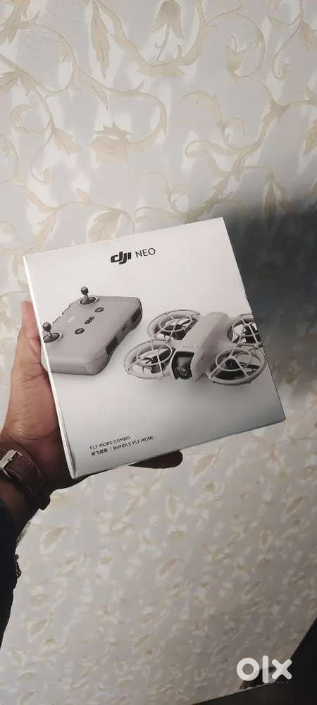 Dji neo drone fly combo with all assesris