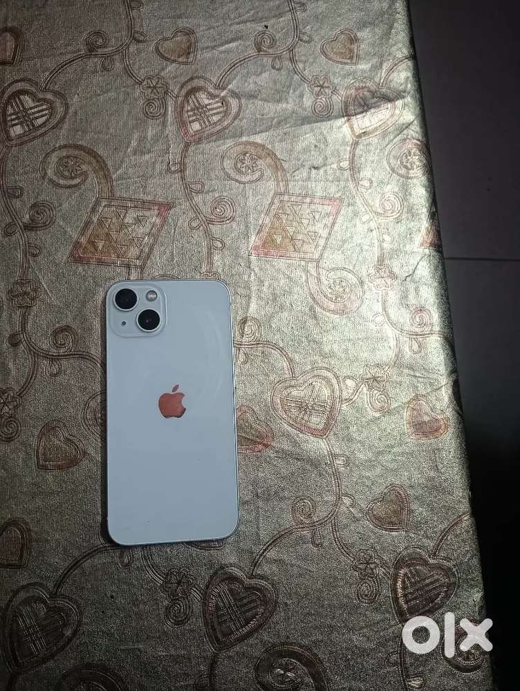 iPhone 13 brand new condition no scratches with charger