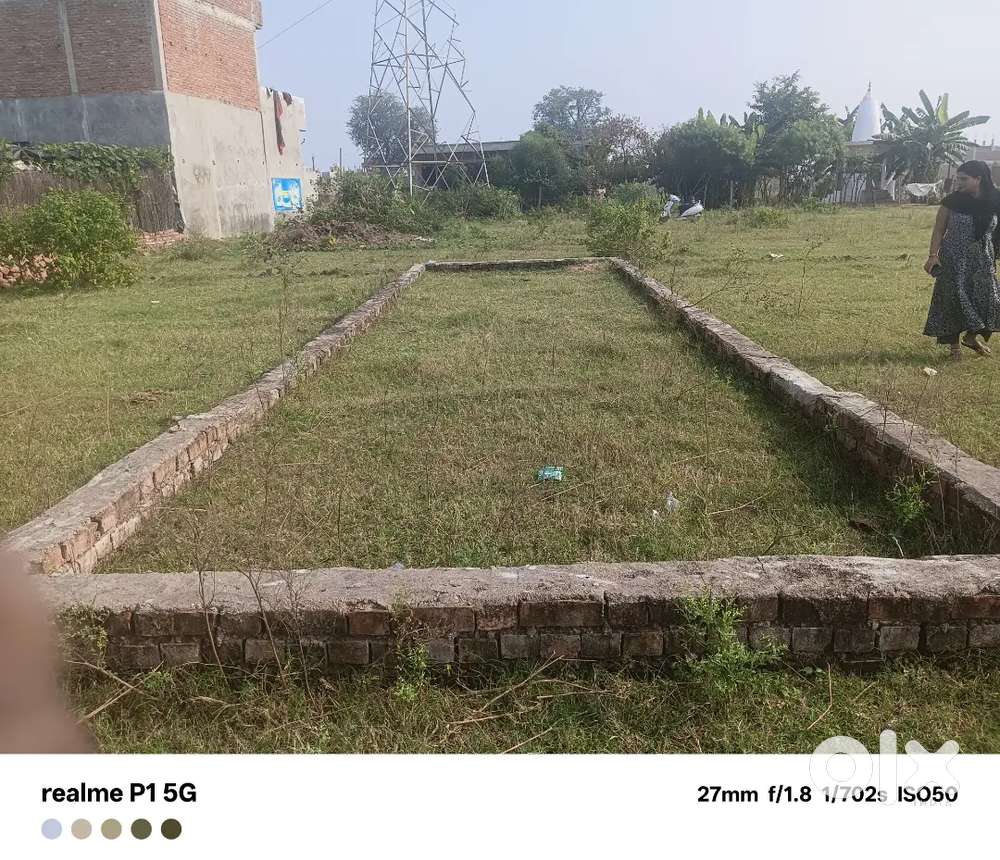 650000 52 gaj plot hai kapli gao mein